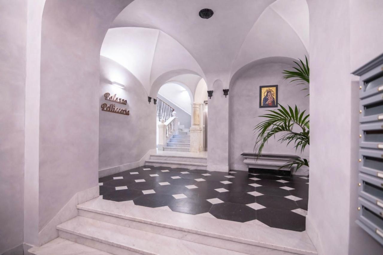 Un Passo Dall'Acquario Dimora Storica In Palazzo Pellicceria, Palestra, Lavanderia Генуя Экстерьер фото
