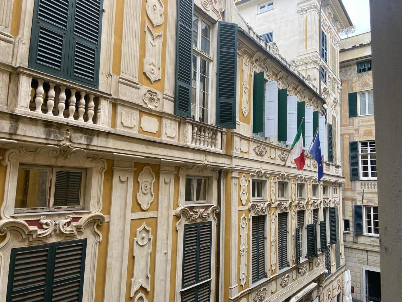 Un Passo Dall'Acquario Dimora Storica In Palazzo Pellicceria, Palestra, Lavanderia Генуя Экстерьер фото